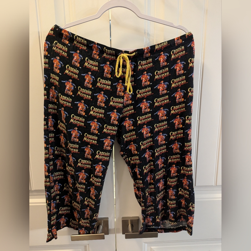 FREE* Captain Morgan Drawstring Sleep Capris, Size XL